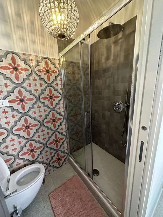 Bed and Breakfast Elegante Stanza Rossa Mottino23 Lerici Exterior foto