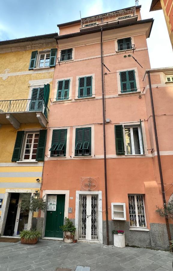 Bed and Breakfast Elegante Stanza Rossa Mottino23 Lerici Exterior foto
